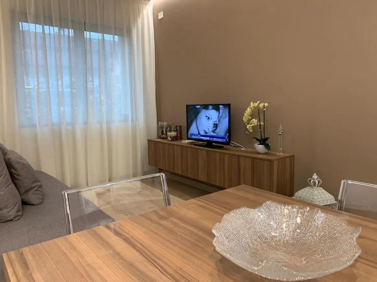 Agordo Suite 0*,